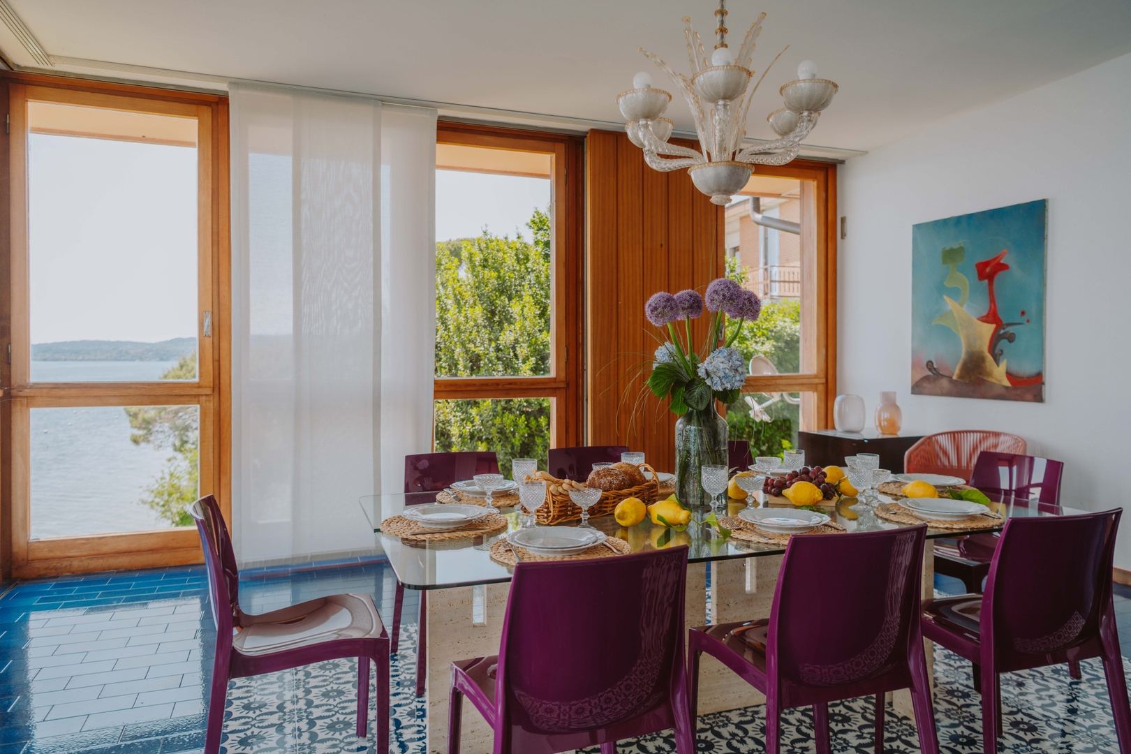 Villa Nilda - Private lakefront property with pool 9 Villas in Italy
