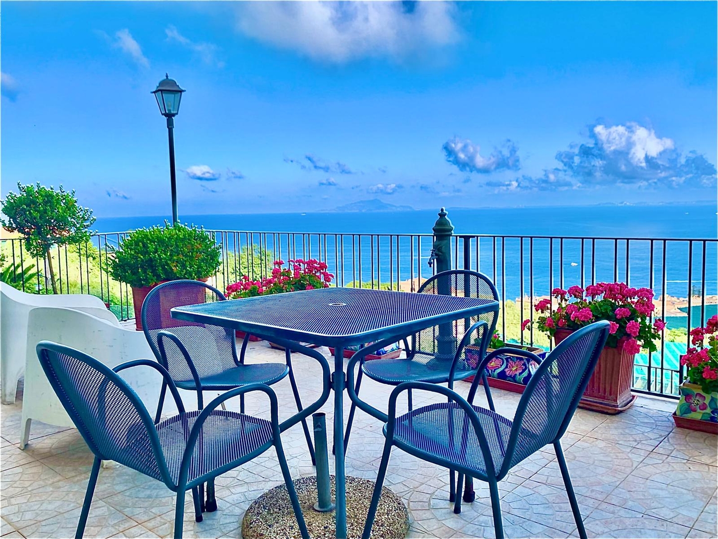 Villa Gesine with private pool and sea views 27 Villas in Italy