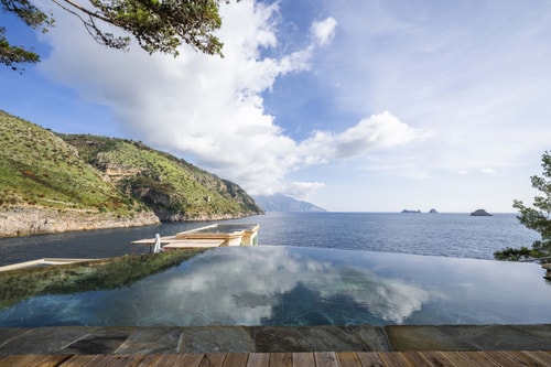 Isola del Poeta, Private Island with Pool & Chef 64 Villas in Italy