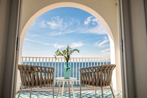Villa Luce Di Mare, endless sea views 31 Villas in Italy