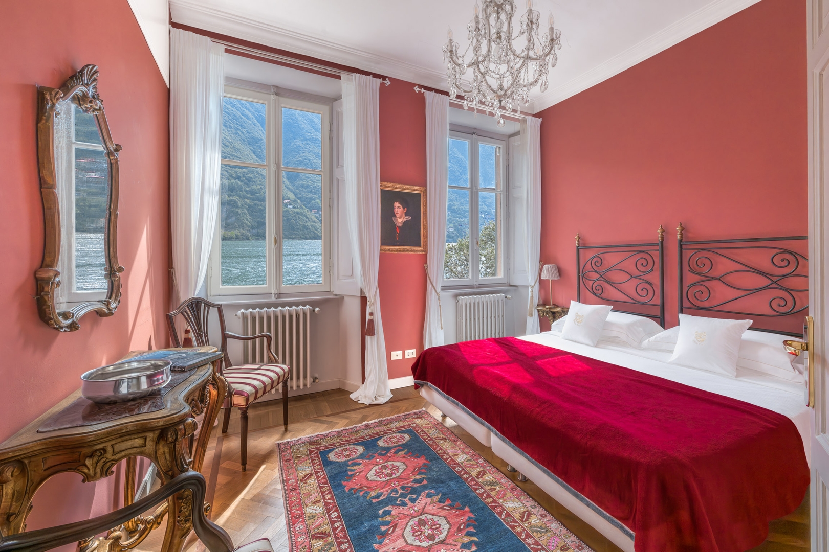 Villa Lauretta - Private lakeside villa with pool 22 Villas in Italy