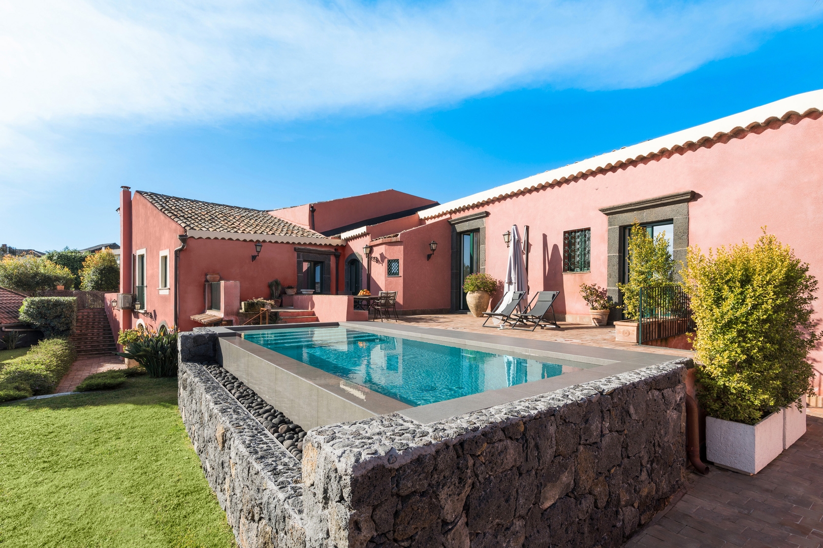 Villa Varanni near Catania 0 Villas in Italy