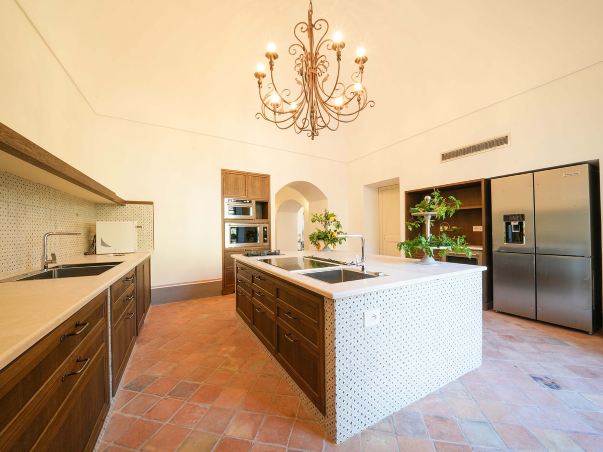 Villa Riggiola, Historic Villa with Sea Views 14 Villas in Italy