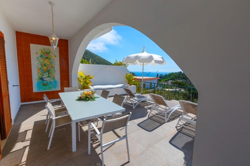 Villa Carmela 31 Italian Breaks