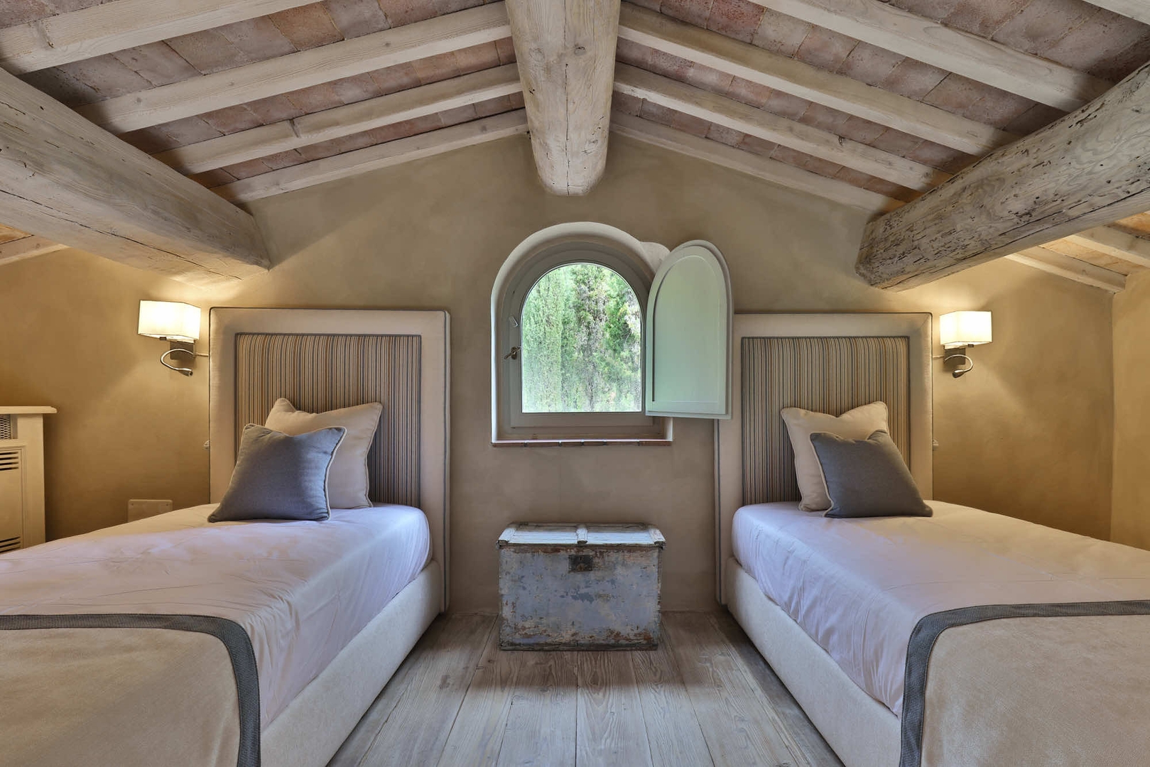Villa Antiche Macine - Florence Area 43 Villas in Italy