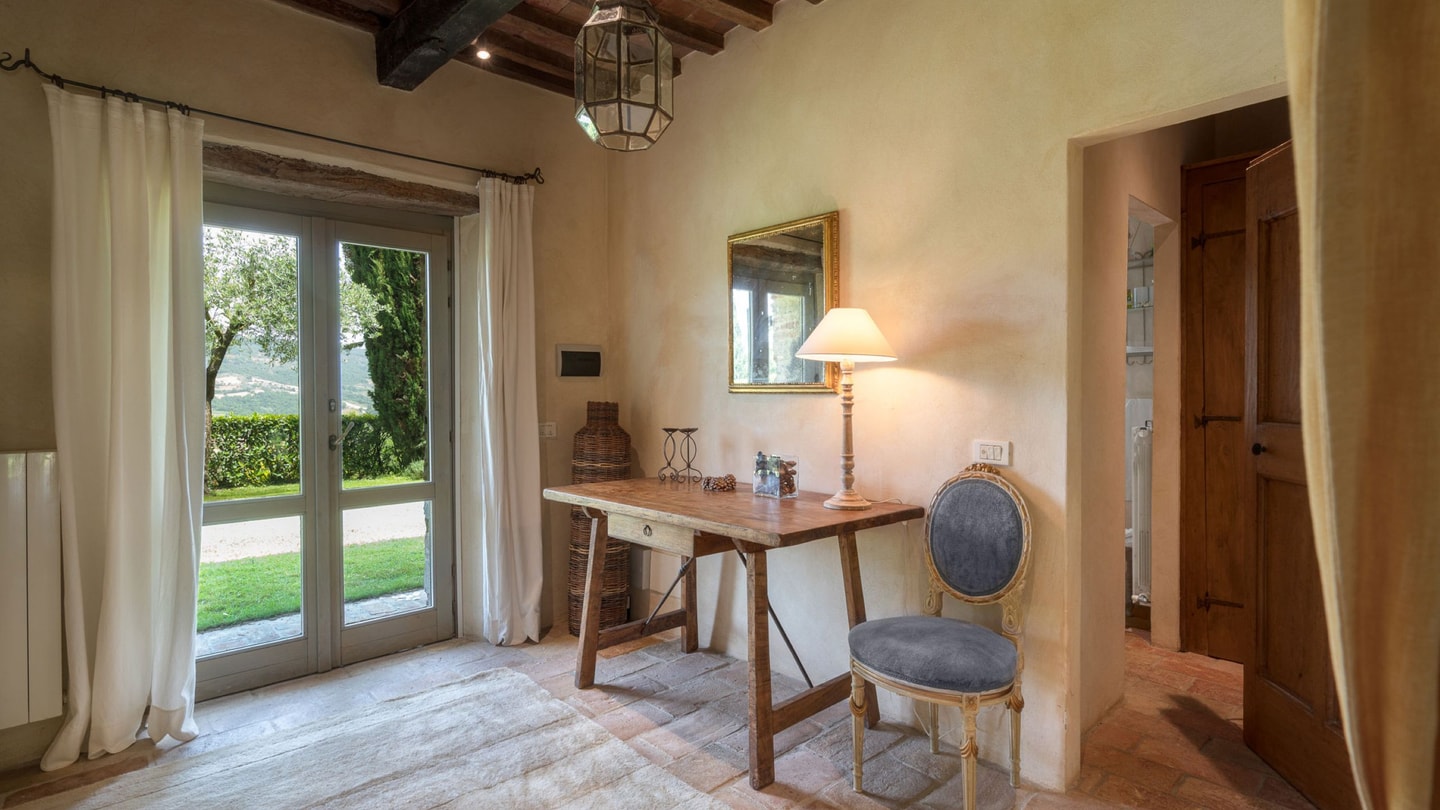 Villa Luminosa, Authentic Umbrian Charm 15 Italian Breaks