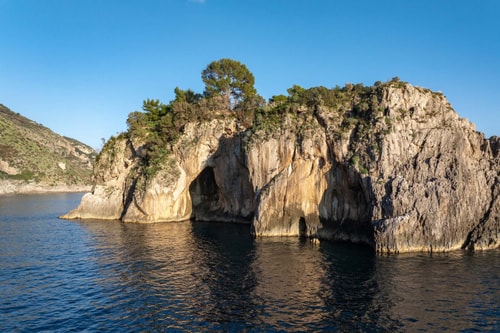 Isola del Poeta, Private Island with Pool & Chef 83 Villas in Italy