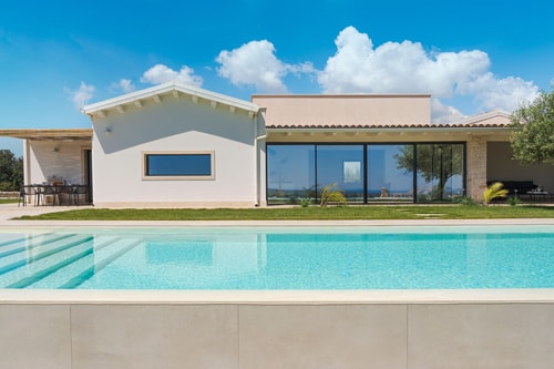 Villa Nivura, Minimalist Elegance Amid the Olive Groves 38 Villas in Italy