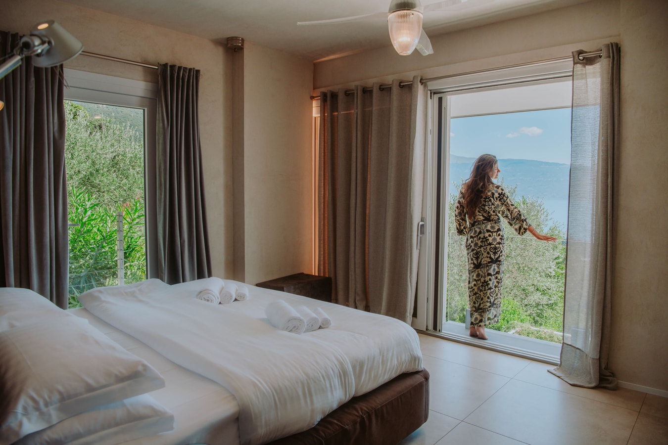 Villa Donita - Lakeside villa with pool 17 Villas in Italy