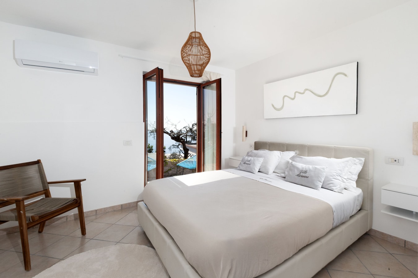 Villa Carmela, with private pool and tennis court 25 Villas in Italy