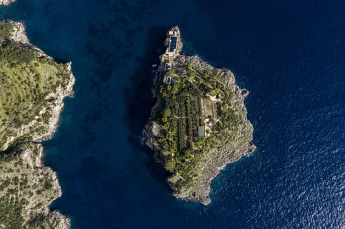 Isola del Poeta, Private Island with Pool & Chef 1 Villas in Italy