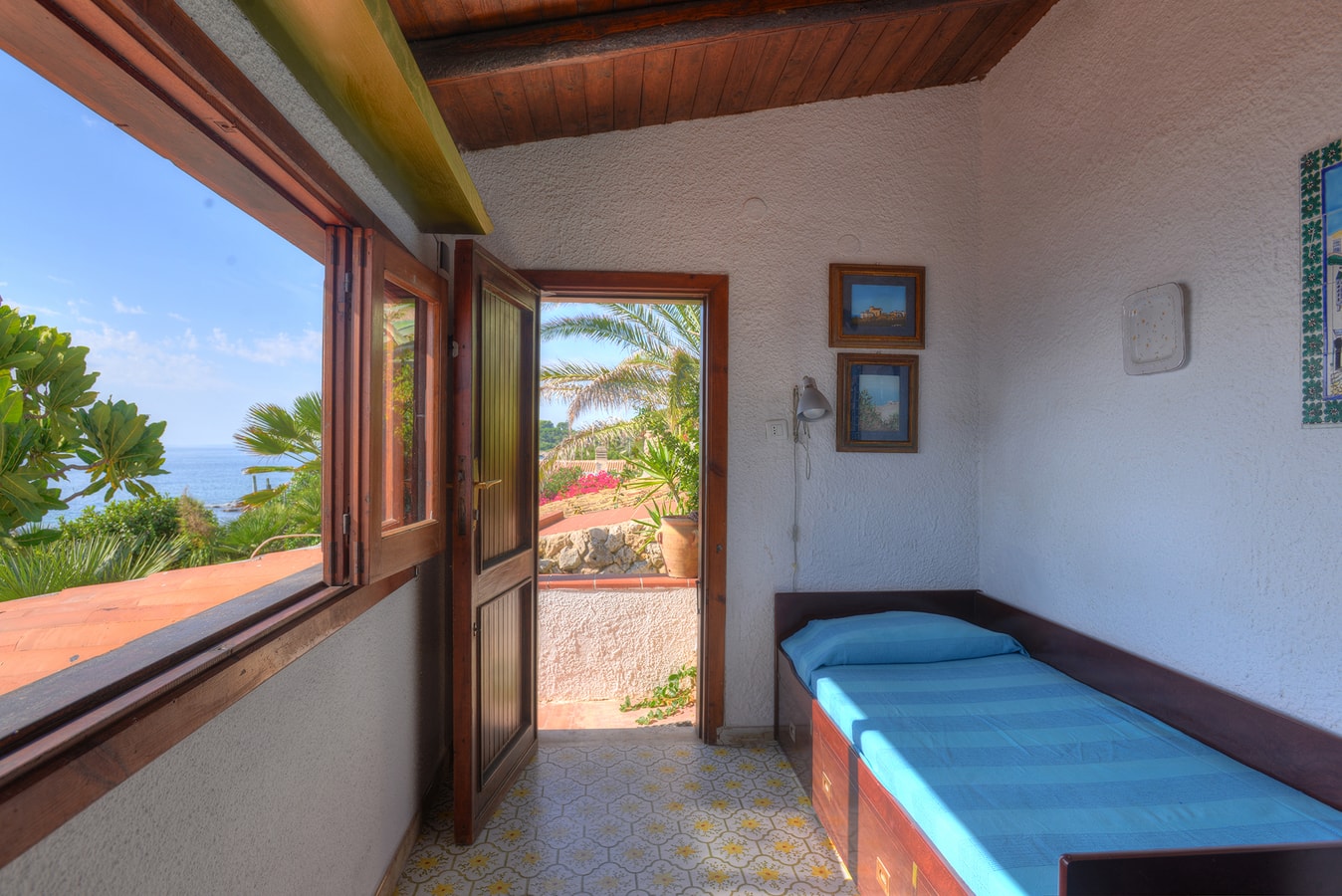 Villa Tana - Sea-facing villa in Sicily 11 Italian Breaks