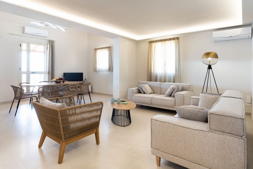 Villa Sorella - Seafront villa near the beach 2 Italian Breaks