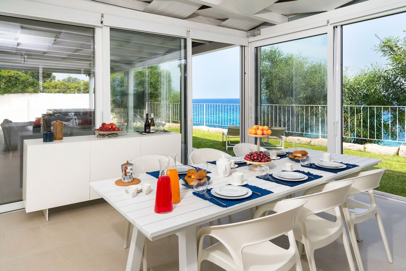 Villa Saveria (6 Guests) - Seafront with jacuzzi 9 Italian Breaks