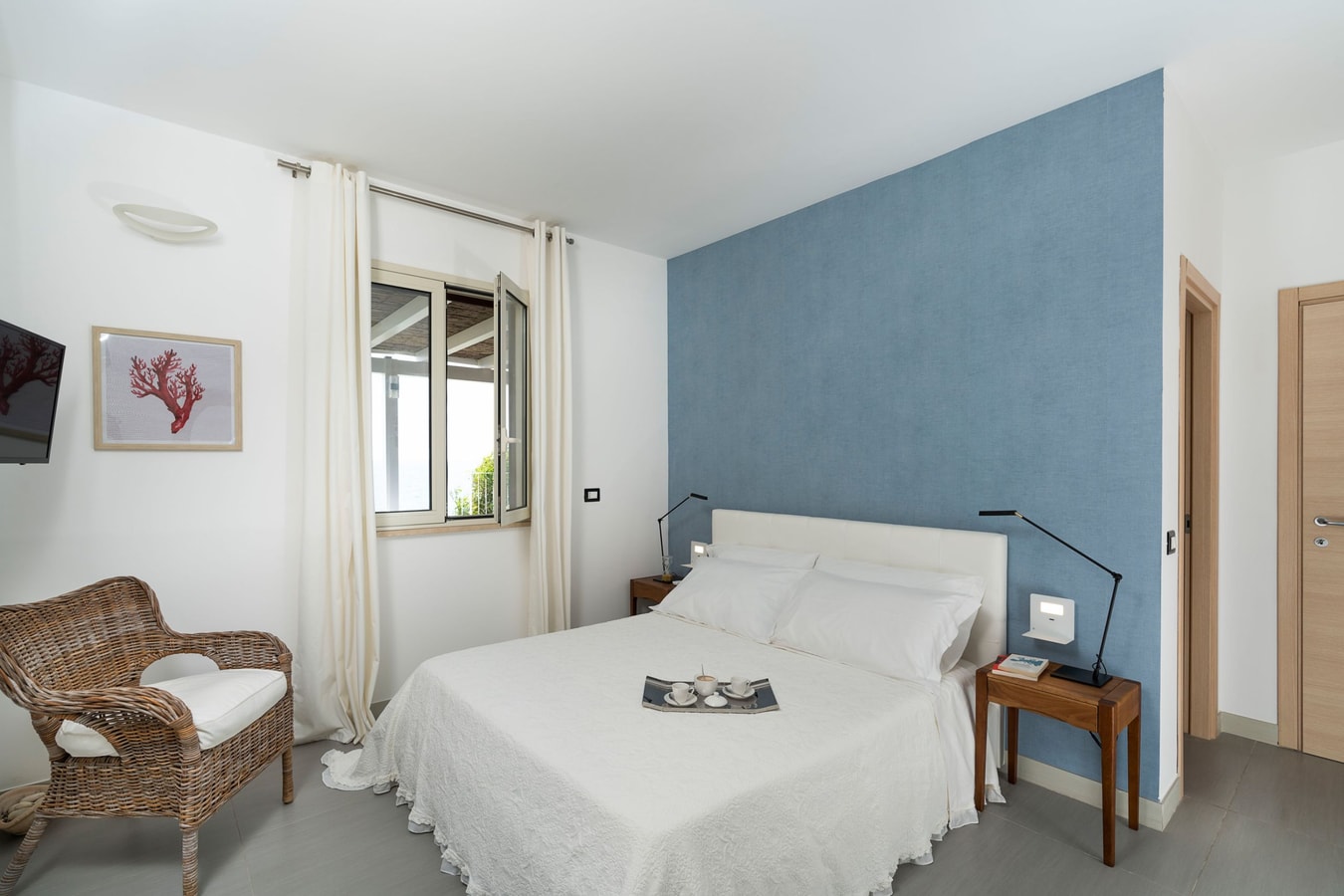 Villa Saveria (6 Guests) - Seafront with jacuzzi 13 Italian Breaks