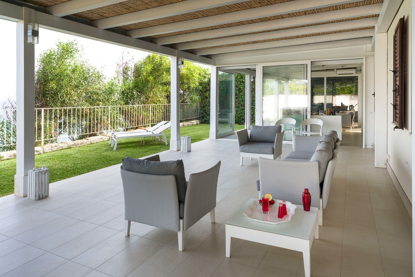 Villa Saveria (6 Guests) - Seafront with jacuzzi 30 Italian Breaks