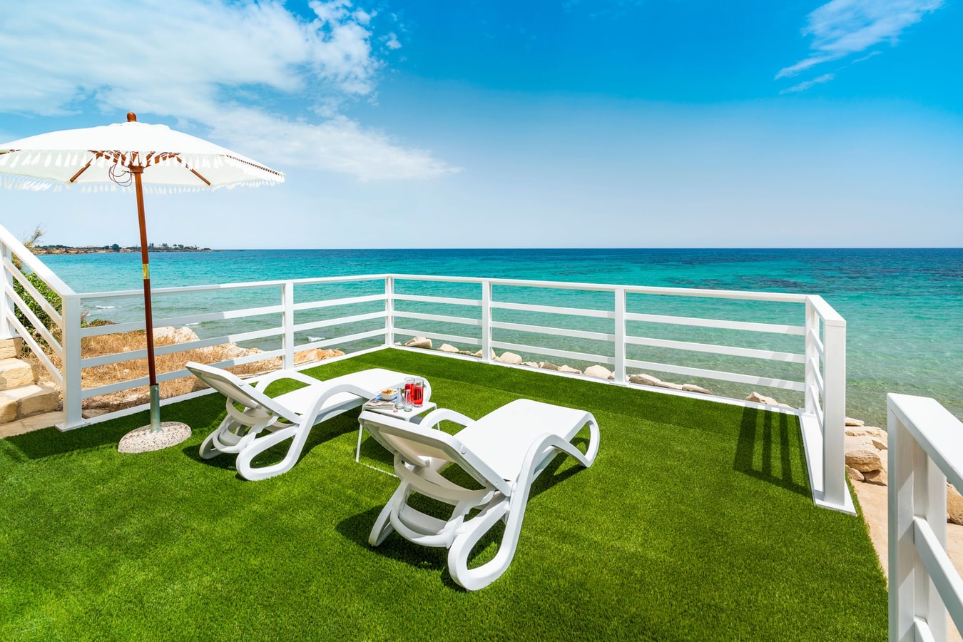 Villa Saveria (6 Guests) - Seafront with jacuzzi 33 Italian Breaks