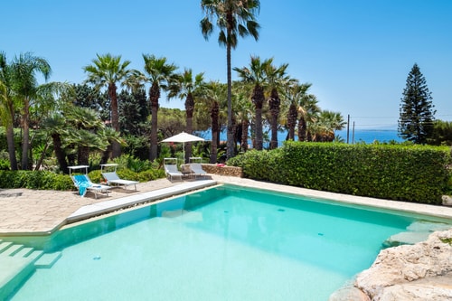 Villa Rossana (10 Guests) near Syracuse 0 Italian Breaks