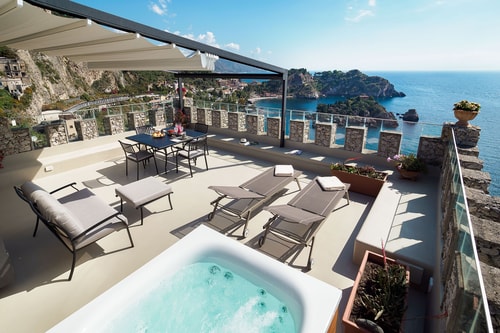Casa Marlena - Tower overlooking the sea 0 Italian Breaks