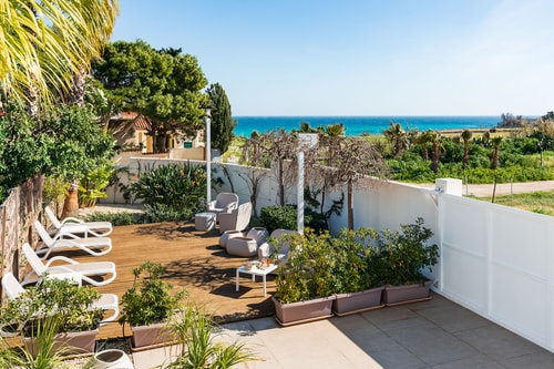 Corrado Residence  - Private villa with independent apartments 0 Italian Breaks