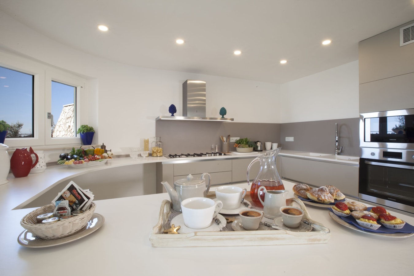 Villa Nicola with sea views 6 Italian Breaks