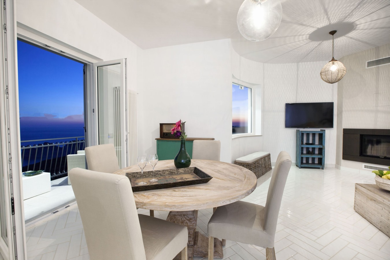 Villa Nicola with sea views 13 Italian Breaks