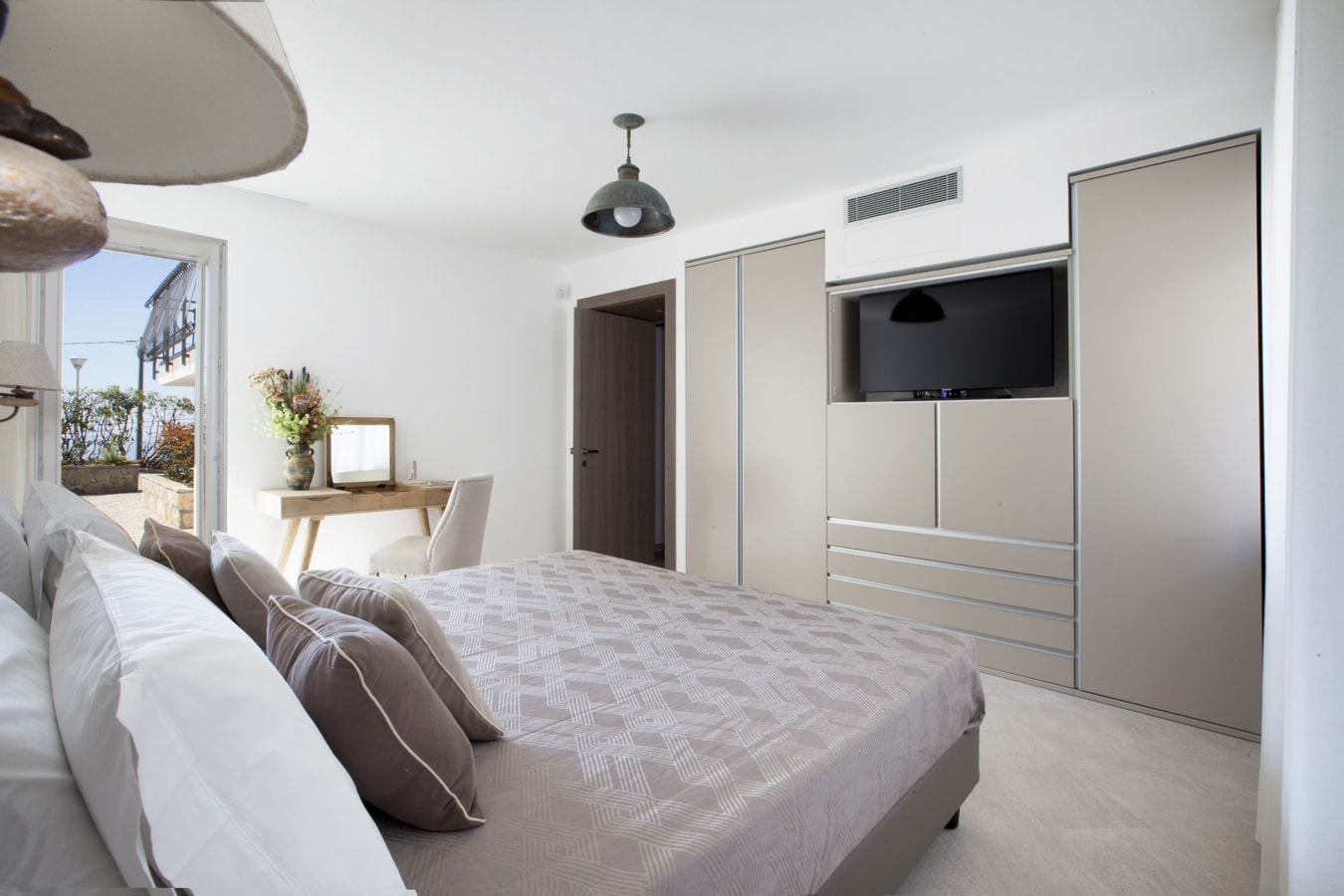 Villa Nicola with sea views 18 Italian Breaks