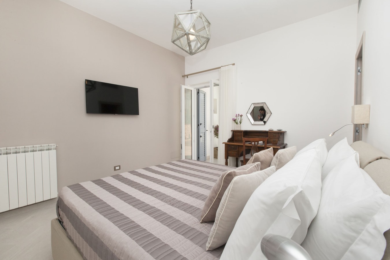 Villa Nicola with sea views 23 Italian Breaks