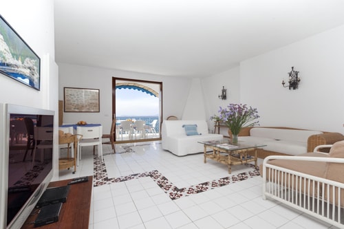 Villa Mia - Sea front private villa close to town 4 Italian Breaks