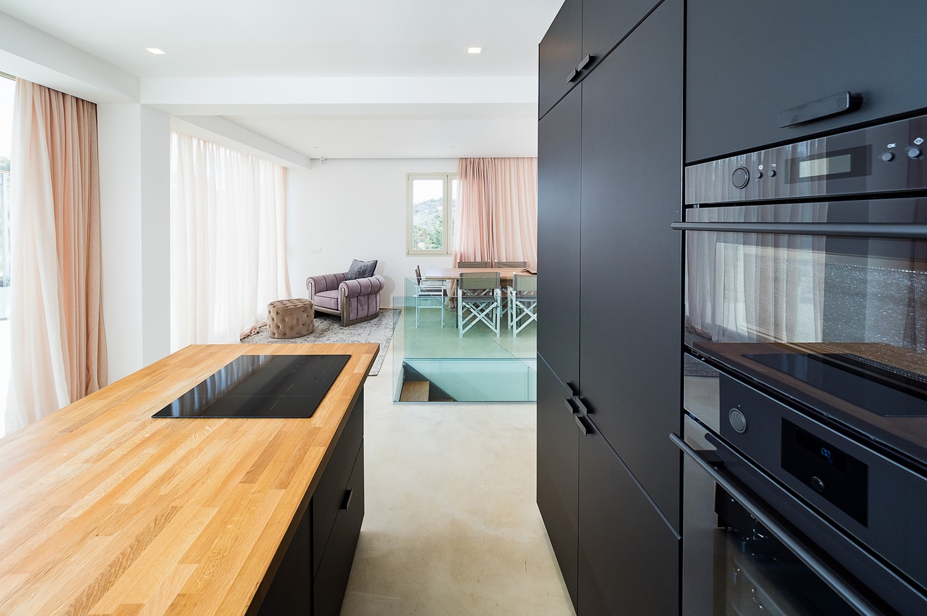 Villa Bochini - Modern villa with heated pool in Noto Area 7 Italian Breaks