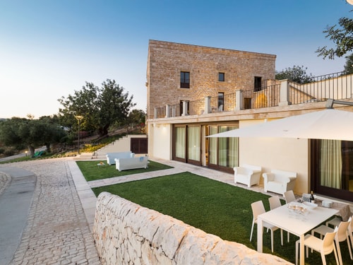 Villa Begonia with private pool and tennis court 24 Italian Breaks