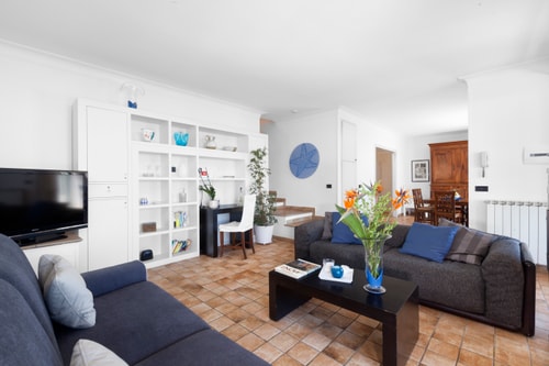 Villa Carina with sea views 7 Italian Breaks