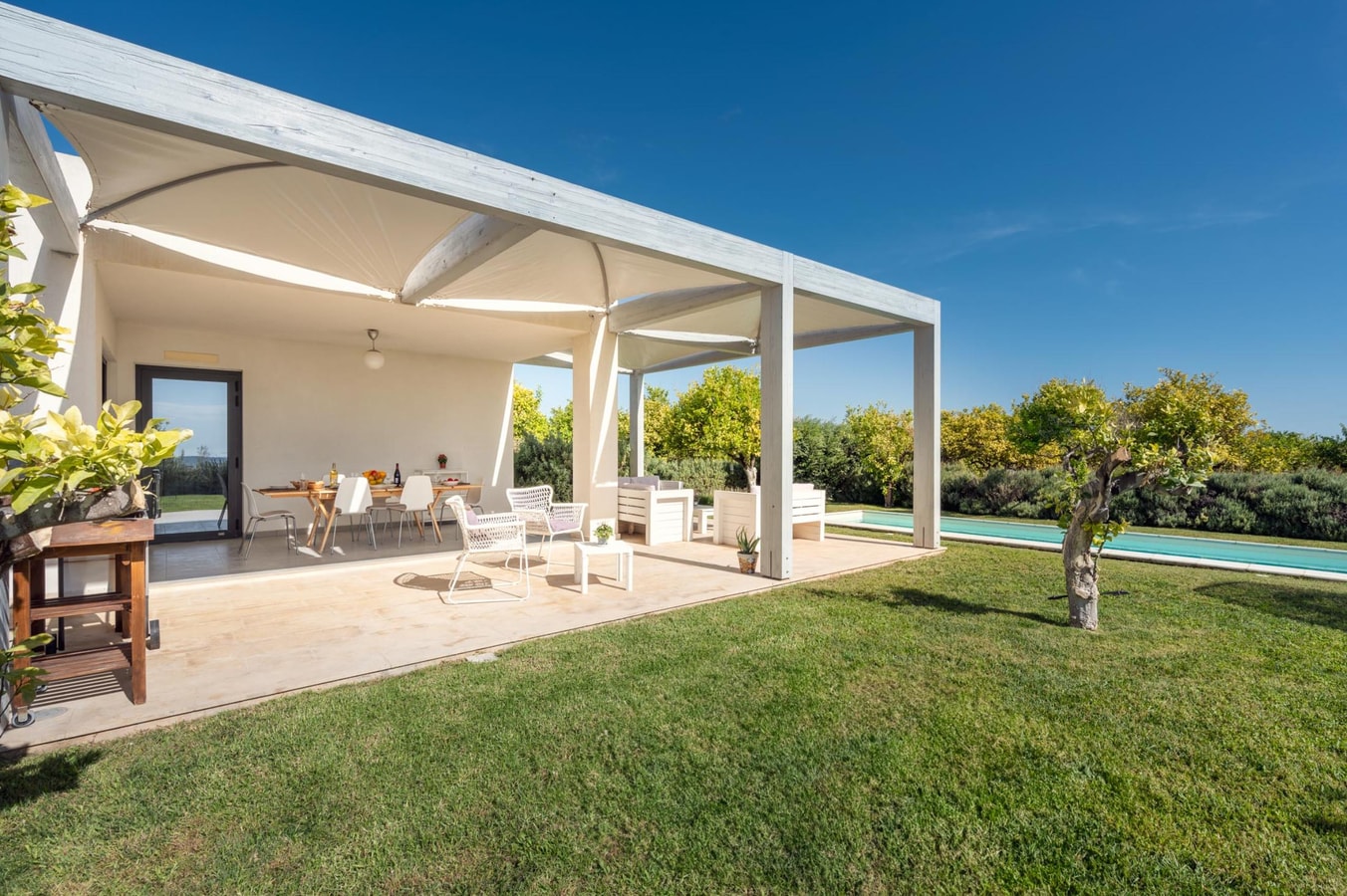 Villa Lavanda - Modern villa with pool near Noto 1 Italian Breaks