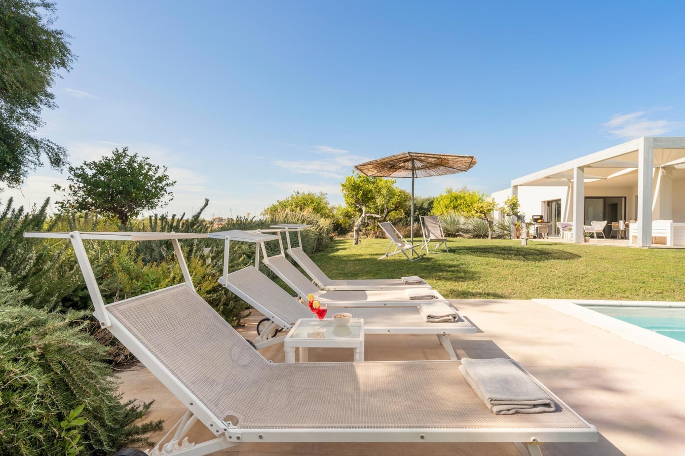 Villa Lavanda - Modern villa with pool near Noto 16 Italian Breaks