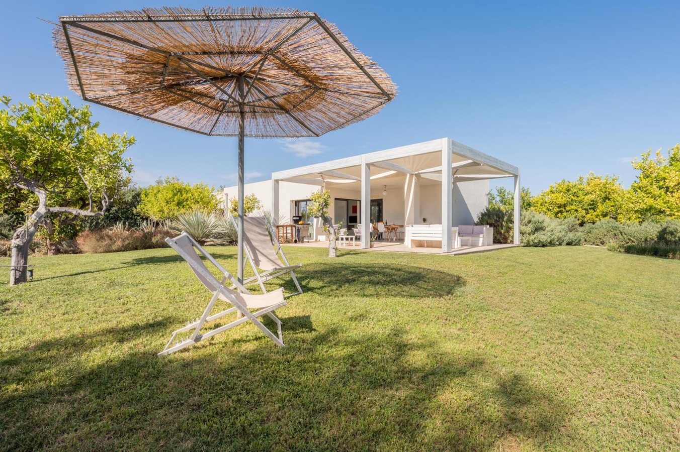 Villa Lavanda - Modern villa with pool near Noto 17 Italian Breaks