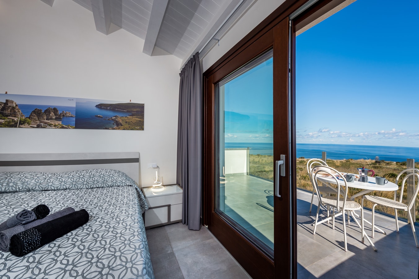 Villa Del Golfo - villa with pool and sea views 11 Italian Breaks