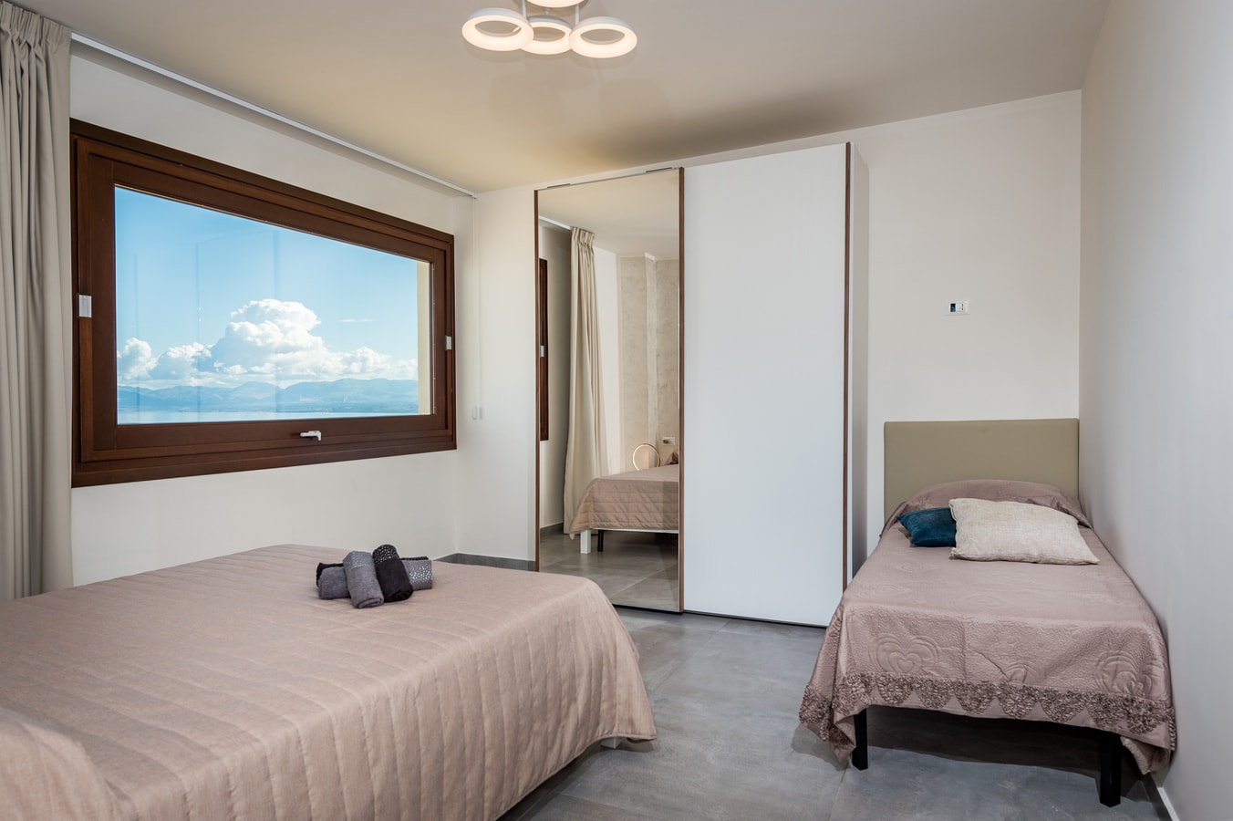 Villa Del Golfo - villa with pool and sea views 17 Italian Breaks