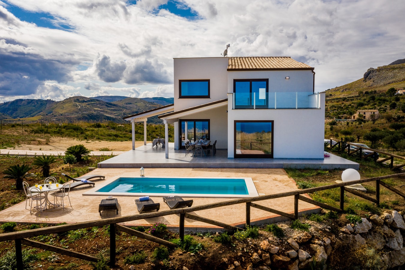 Villa Del Golfo - villa with pool and sea views 29 Italian Breaks