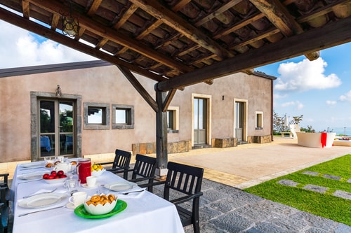 Villa Etnea - Private villa with pool and jacuzzi 48 Italian Breaks