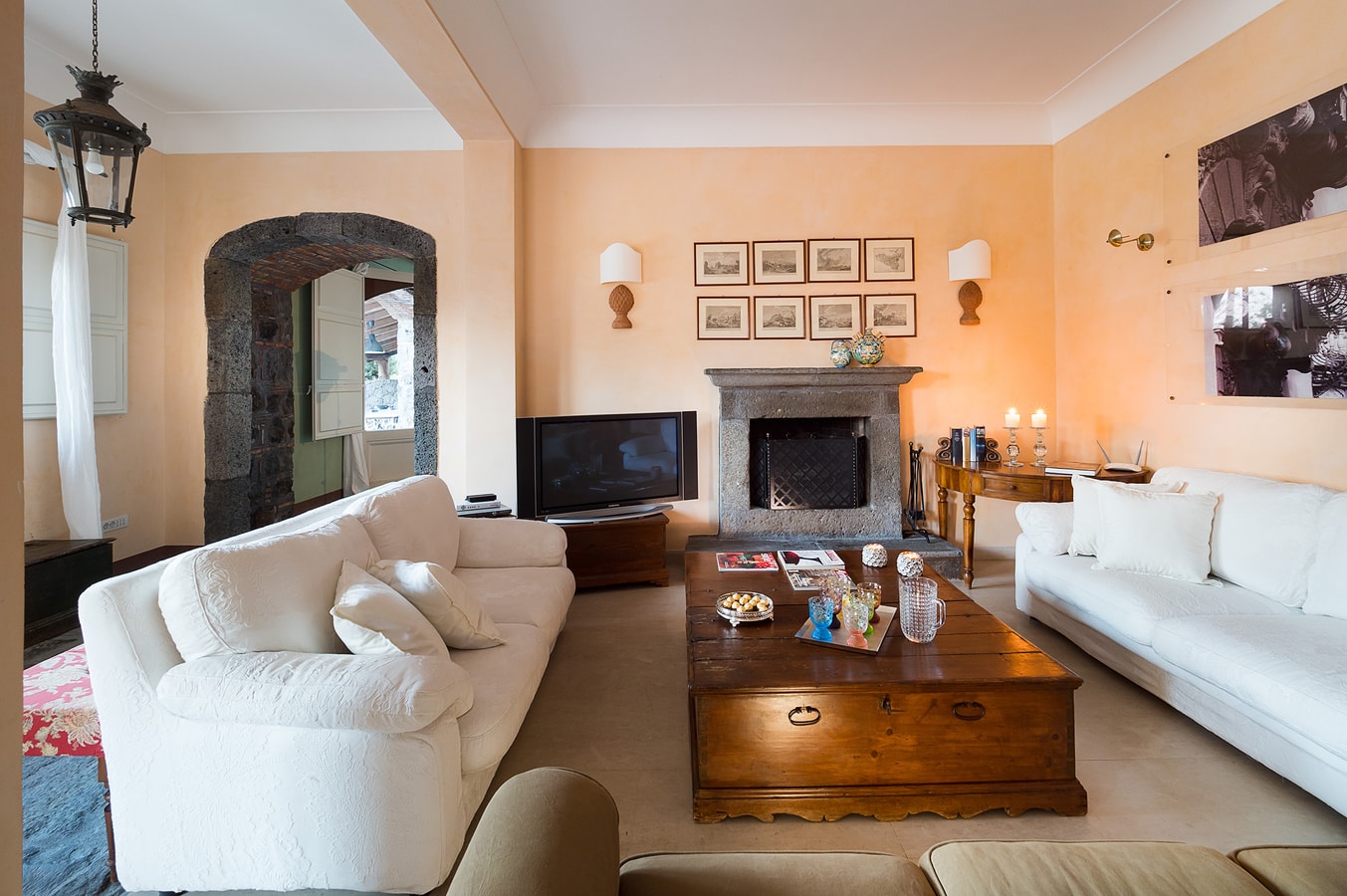 Villa Inessa with private pool, Mt. Etna Area 6 Italian Breaks