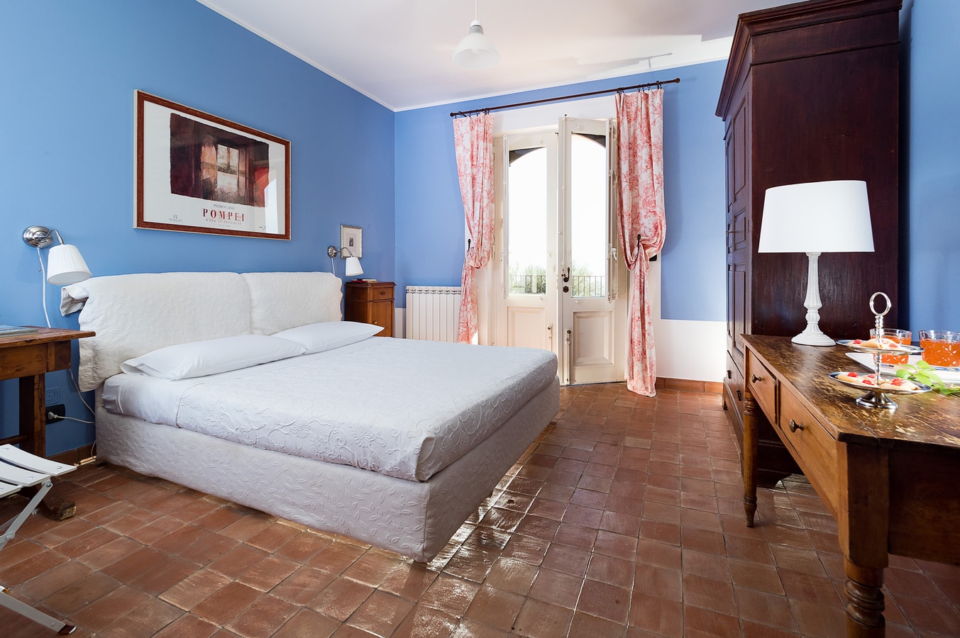 Villa Inessa with private pool, Mt. Etna Area 25 Italian Breaks