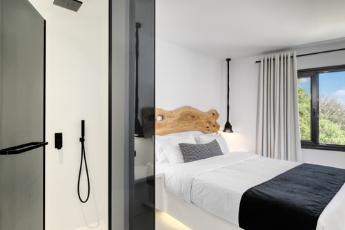 Luxury modern villa with swimming pool and private beach path in Mykonos 17 My Villa Breaks