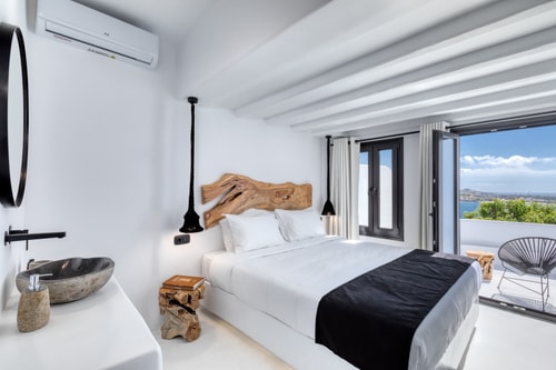 Luxury modern villa with swimming pool and private beach path in Mykonos 23 My Villa Breaks