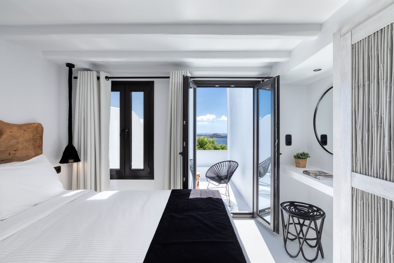 Luxury modern villa with swimming pool and private beach path in Mykonos 24 My Villa Breaks