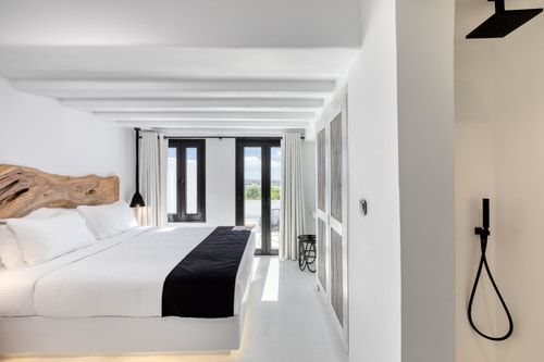 Luxury modern villa with swimming pool and private beach path in Mykonos 26 My Villa Breaks