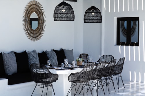 Luxury modern villa with swimming pool and private beach path in Mykonos 35 My Villa Breaks