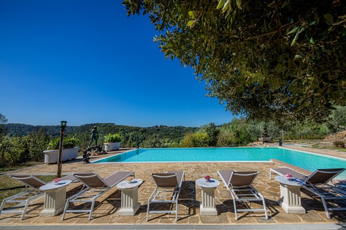 Country villa with a private swimming pool in Tuscany 1 Italian Breaks