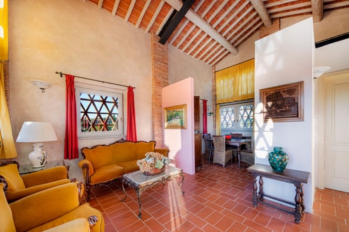Country villa with a private swimming pool in Tuscany 27 Italian Breaks