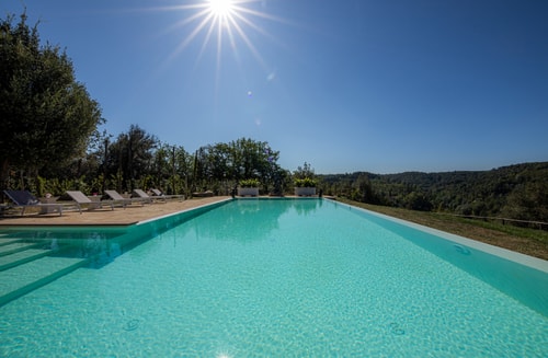 Country villa with a private swimming pool in Tuscany 30 Italian Breaks
