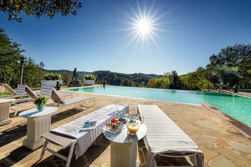 Country villa with a private swimming pool in Tuscany 32 Italian Breaks